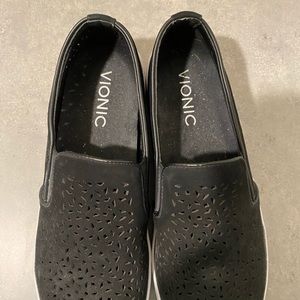 Women’s Vionic Slip On